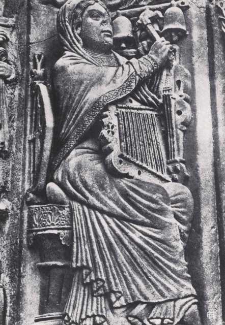 Houvet, Etienne — Cathédrale de Chartres. Portail Royal (XIIe siècle). La Musique — particolare